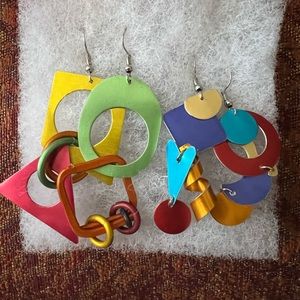 Pair of colored aluminum earrings